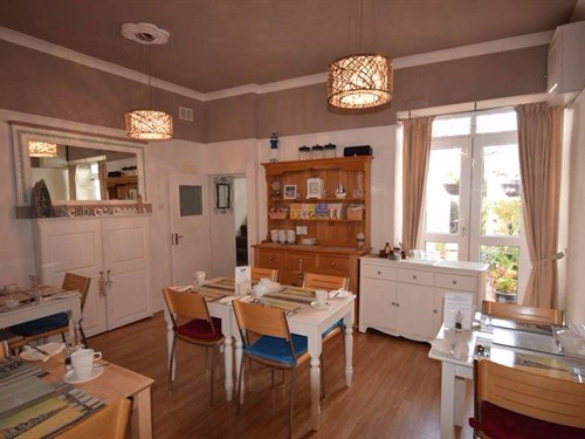 Casa de hóspedes Seabreeze 4*